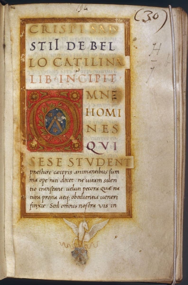 Illuminated title page of Sallust’s Bellum Catilinae in gold and coloured capitals, with five lines of humanistic minuscule text below