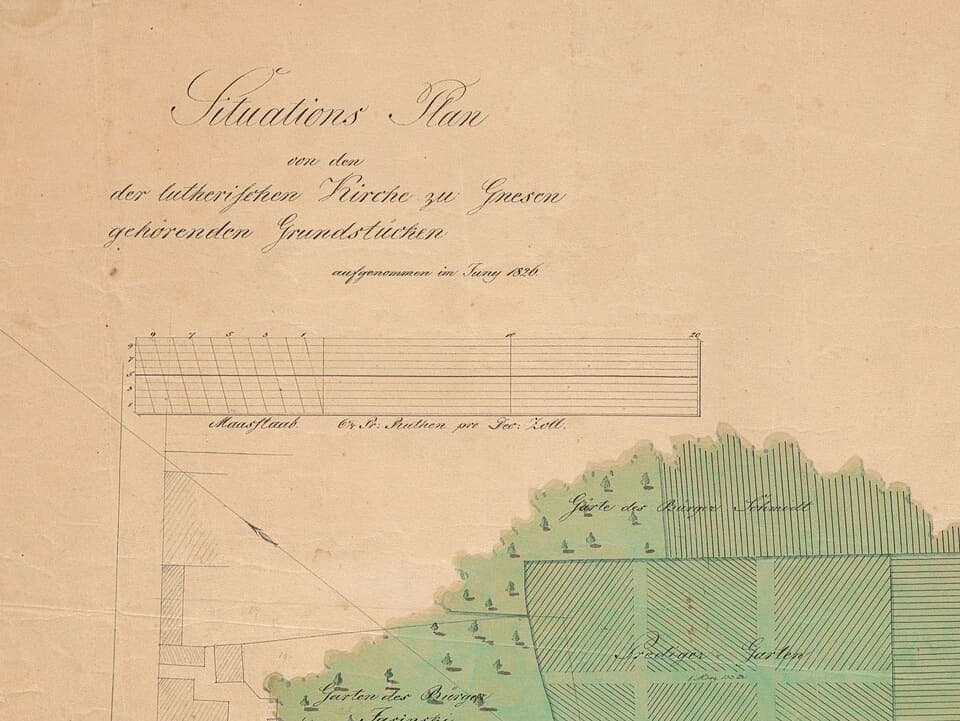 Hand-drawn survey plan of 1826 with a large Kurrent title in brown ink above a coloured plan of gardens, each plot labelled in small Kurrent script