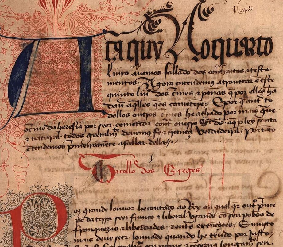 A single column of fifteenth-century Portuguese law opening with a large blue and red initial and a rubric in red