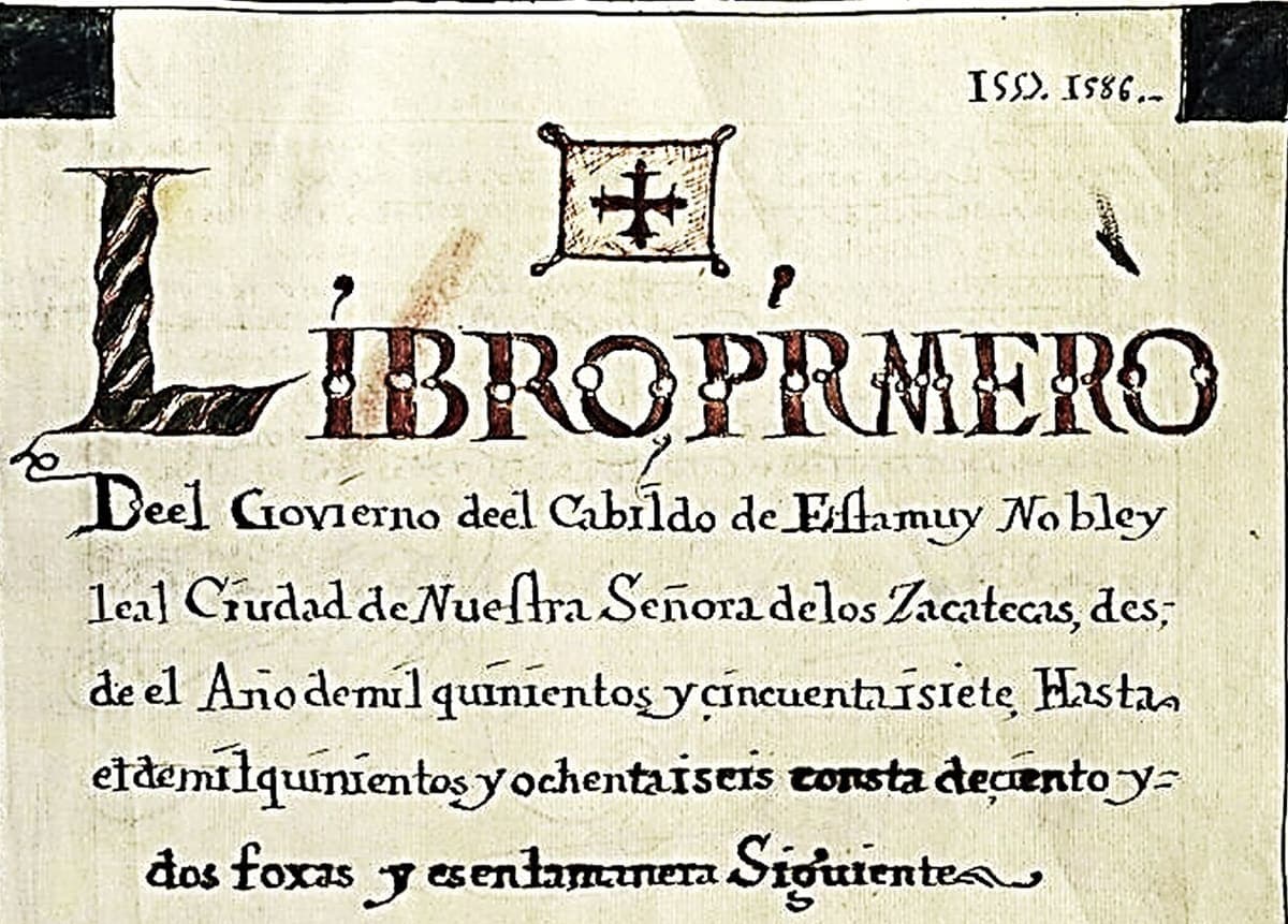 Large drawn capitals reading LIBRO PRIMERO above five lines of a rounded calligraphic hand.